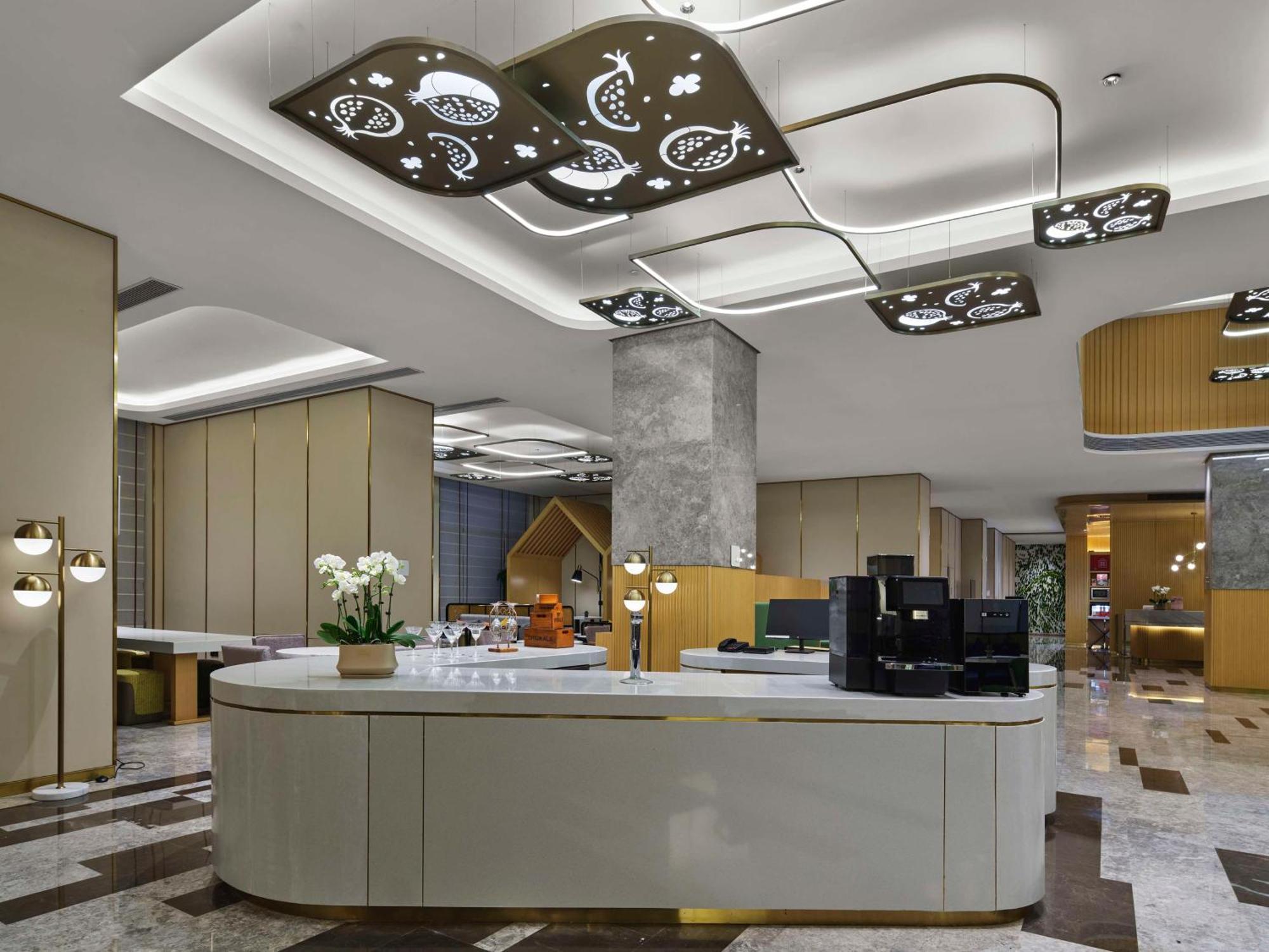 Hilton Garden Inn Tianjin Huayuan Luaran gambar